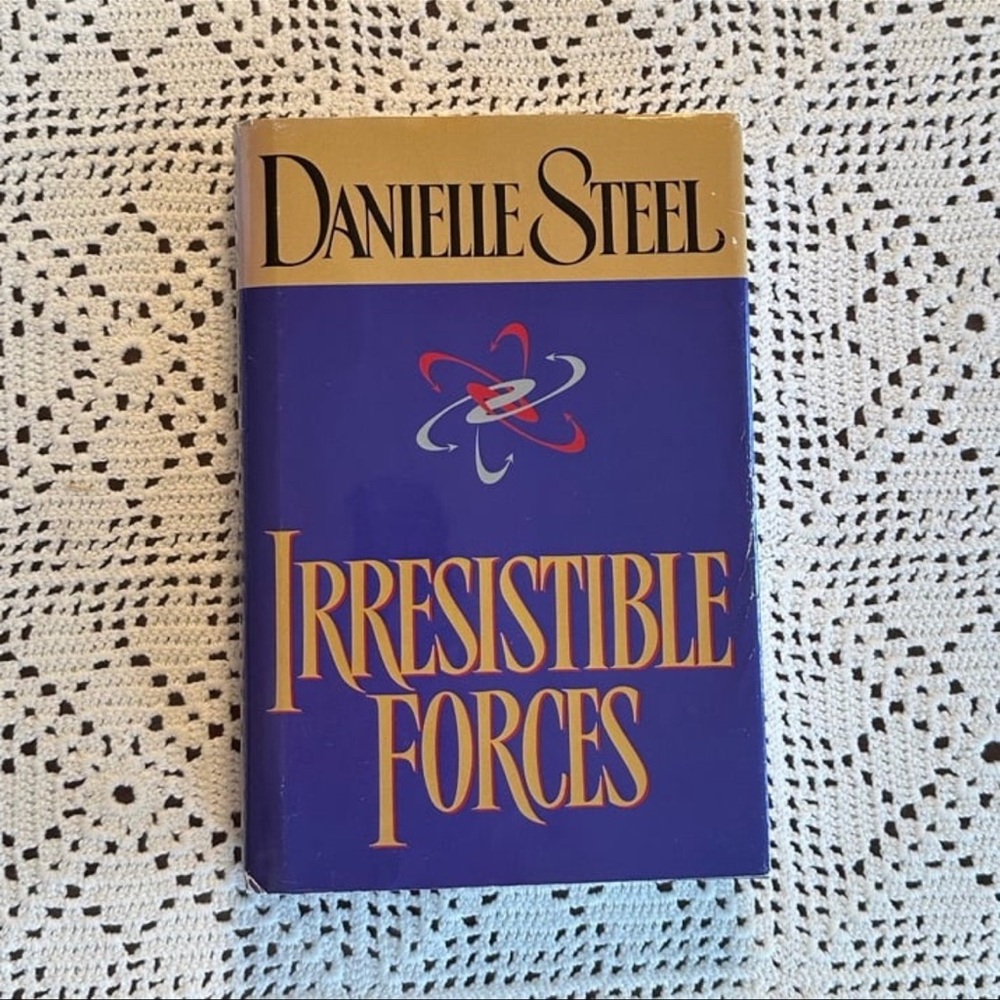 2/$10 Danielle Steel 'Irresistible Forces' Book